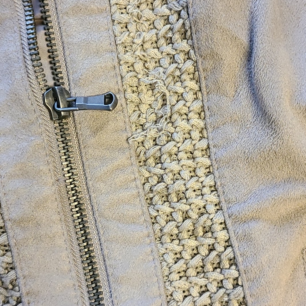 Jacket - Picture 3 of 4